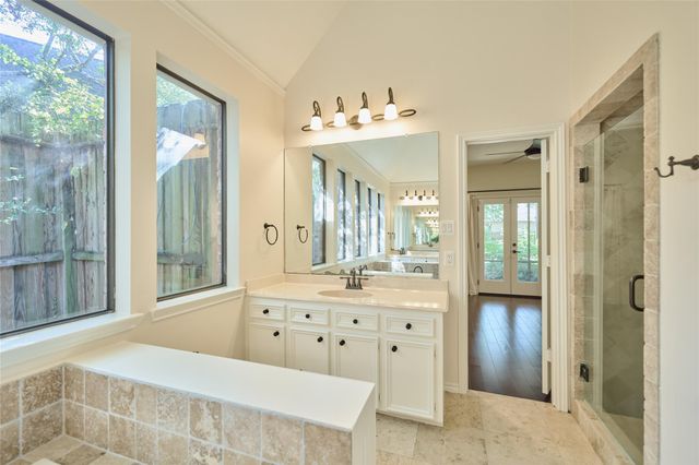 6 Glen Canyon Place, The Woodlands, TX 77381