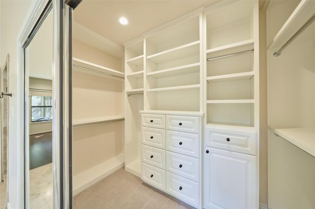 6 Glen Canyon Place, The Woodlands, TX 77381