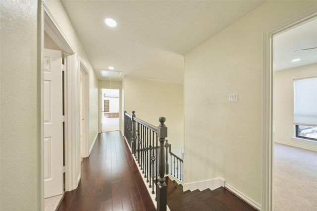 6 Glen Canyon Place, The Woodlands, TX 77381