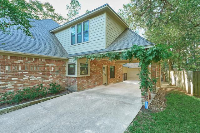 6 Glen Canyon Place, The Woodlands, TX 77381