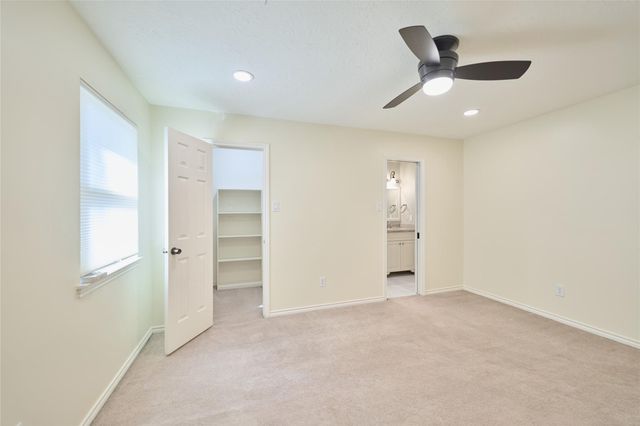 6 Glen Canyon Place, The Woodlands, TX 77381