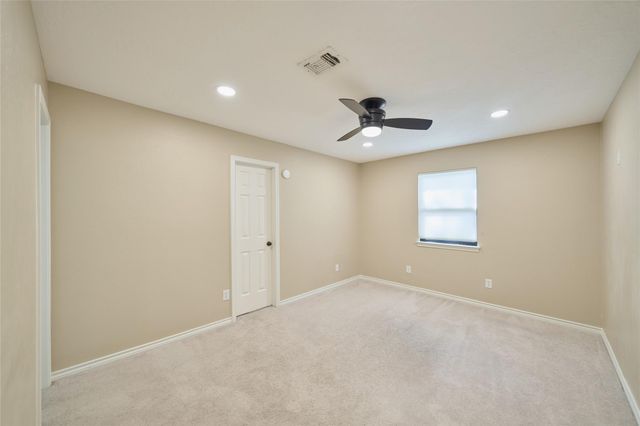 6 Glen Canyon Place, The Woodlands, TX 77381