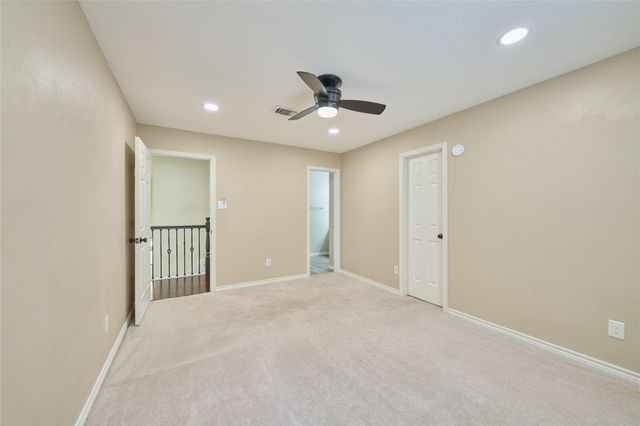 6 Glen Canyon Place, The Woodlands, TX 77381