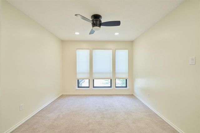 6 Glen Canyon Place, The Woodlands, TX 77381