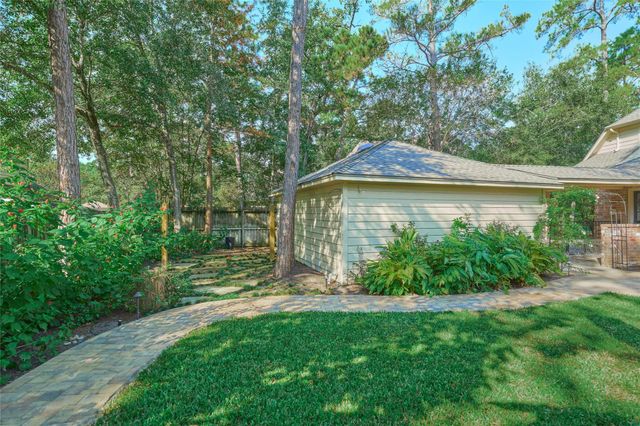 6 Glen Canyon Place, The Woodlands, TX 77381