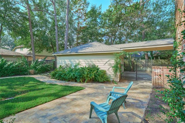 6 Glen Canyon Place, The Woodlands, TX 77381