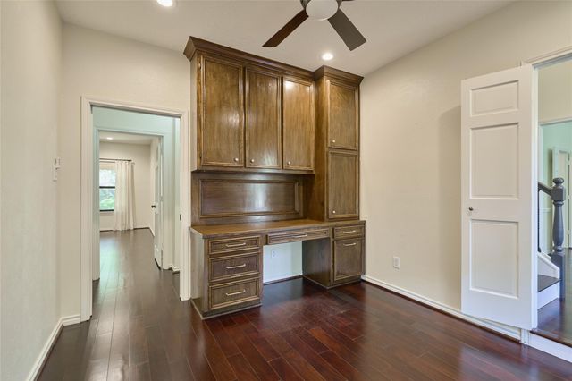 6 Glen Canyon Place, The Woodlands, TX 77381