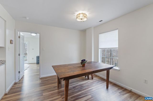 473 LARKSPUR RD, Ruckersville, VA 22968