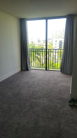 17021 N Bay Road 608, Sunny Isles Beach, FL 33160