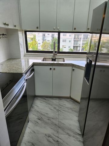 17021 N Bay Road 608, Sunny Isles Beach, FL 33160