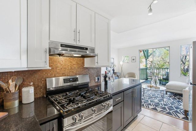 101 Blossom Circle 2C, San Mateo, CA 94403