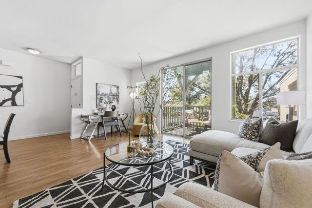 101 Blossom Circle 2C, San Mateo, CA 94403