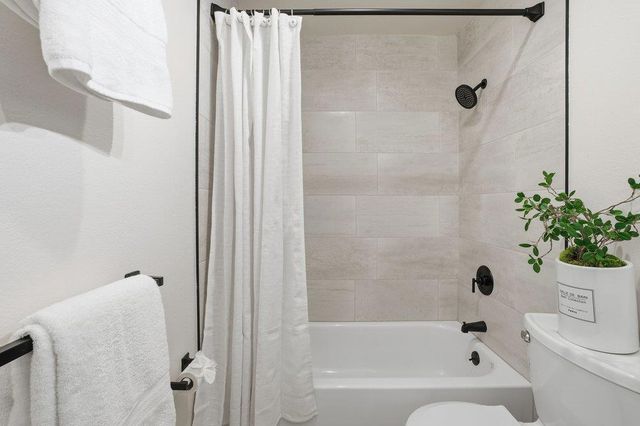 101 Blossom Circle 2C, San Mateo, CA 94403