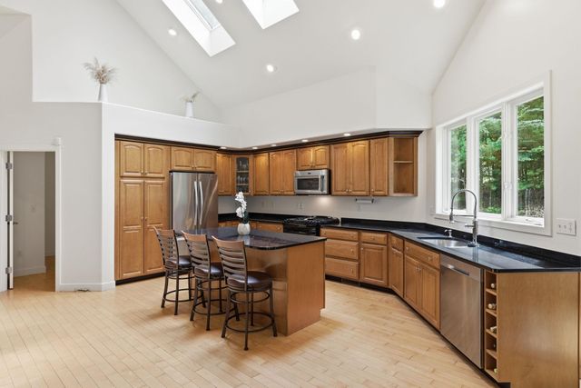 15 Merrill Road, Merrimack, NH 03054