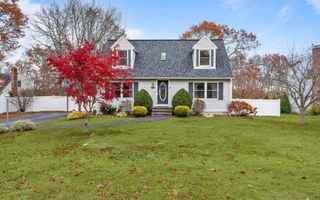 29 Rawson Rd, Bellingham, MA 02019