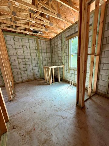 1909 S FARM ROAD, Deland, FL 32720