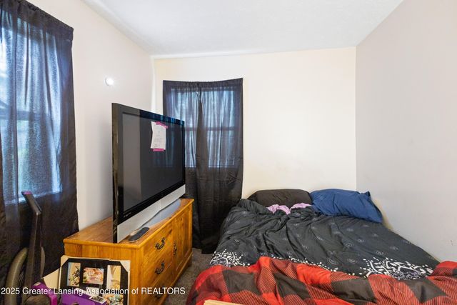 1348 N Jenison Avenue, Lansing, MI 48915