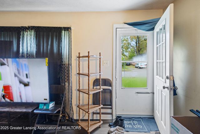 1348 N Jenison Avenue, Lansing, MI 48915