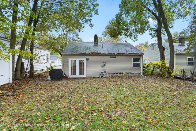 1348 N Jenison Avenue, Lansing, MI 48915