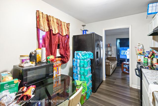 1348 N Jenison Avenue, Lansing, MI 48915