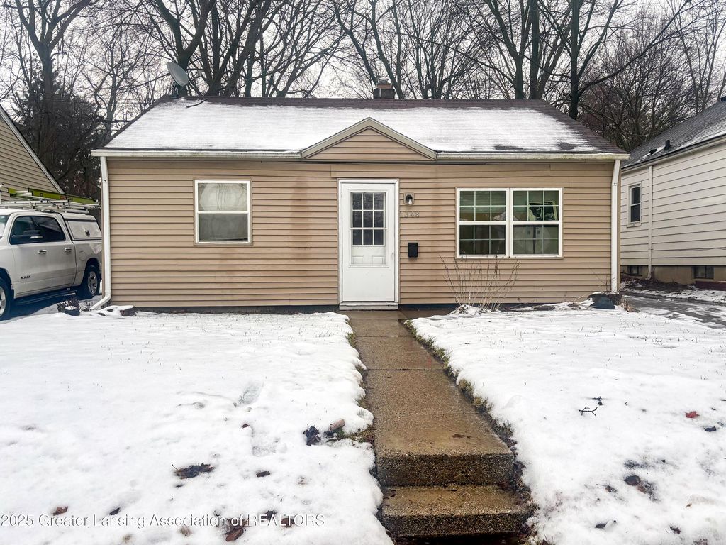 1348 N Jenison Avenue, Lansing, MI 48915