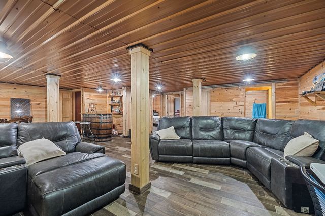 137 Allens Way, Crossville, TN 38572