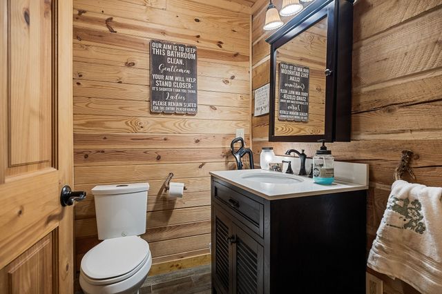 137 Allens Way, Crossville, TN 38572