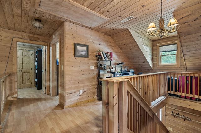 137 Allens Way, Crossville, TN 38572