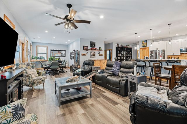 137 Allens Way, Crossville, TN 38572