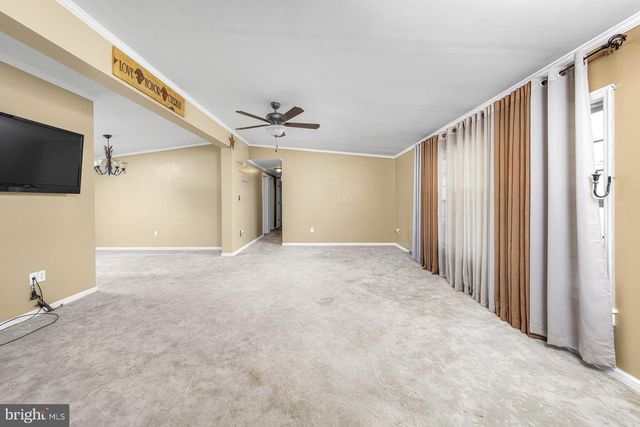 580 EDGEMONT DR, Williamstown, NJ 08094