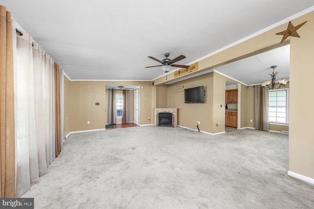 580 EDGEMONT DR, Williamstown, NJ 08094