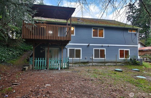 4369 Shadowood Drive, Clinton, WA 98236