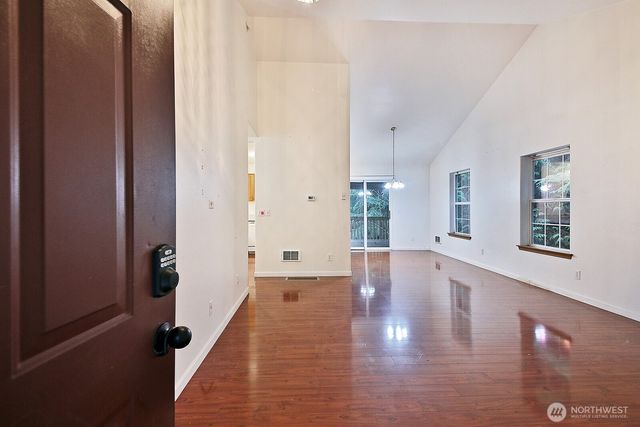 4369 Shadowood Drive, Clinton, WA 98236