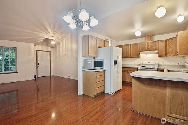 4369 Shadowood Drive, Clinton, WA 98236