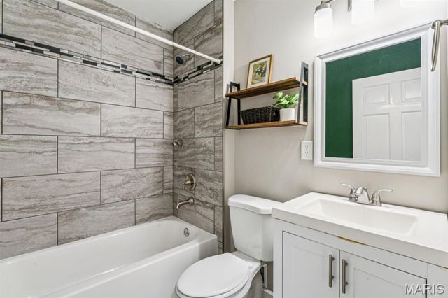 2354 Louisiana Avenue, St Louis, MO 63104