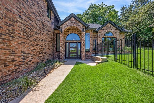 3911 Dry Creek DR, Austin, TX 78731