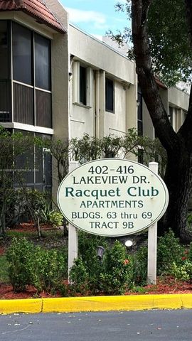 402 Lakeview Drive 201, Weston, FL 33326