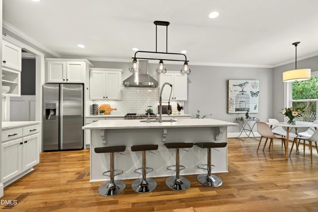 542 Walnut Street, Cary, NC 27511