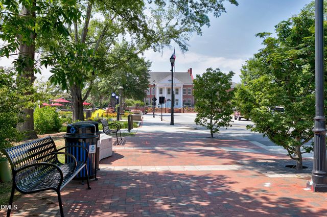 542 Walnut Street, Cary, NC 27511