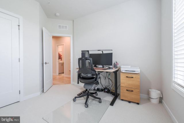 43509 OLD RYAN RD, Ashburn, VA 20148