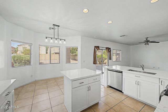 3640 W WAYNE Lane, Anthem, AZ 85086