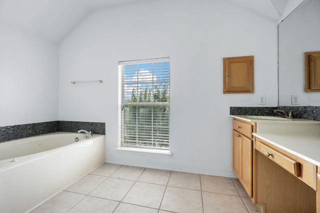 3926 Rolling Oaks Drive, Carrollton, TX 75007