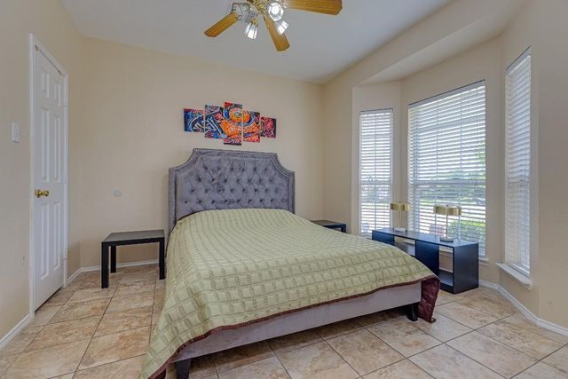 3926 Rolling Oaks Drive, Carrollton, TX 75007