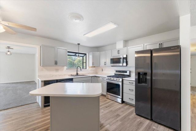 21999 Riverside Avenue, Red Bluff, CA 96080