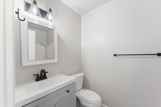 21999 Riverside Avenue, Red Bluff, CA 96080