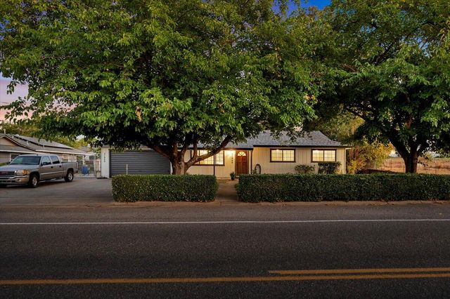 21999 Riverside Avenue, Red Bluff, CA 96080