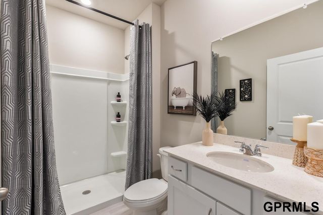 17101 Cook Street, Bennington, NE 68007