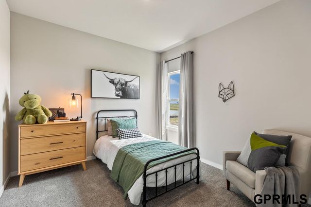 17101 Cook Street, Bennington, NE 68007
