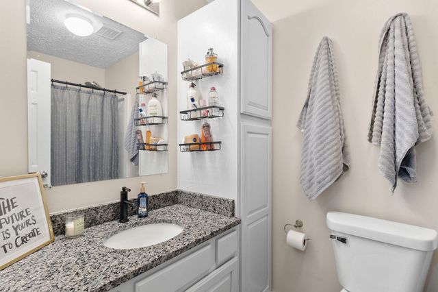 645 E Livingston Street, Springfield, MO 65803