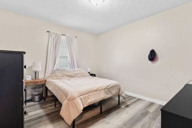 645 E Livingston Street, Springfield, MO 65803